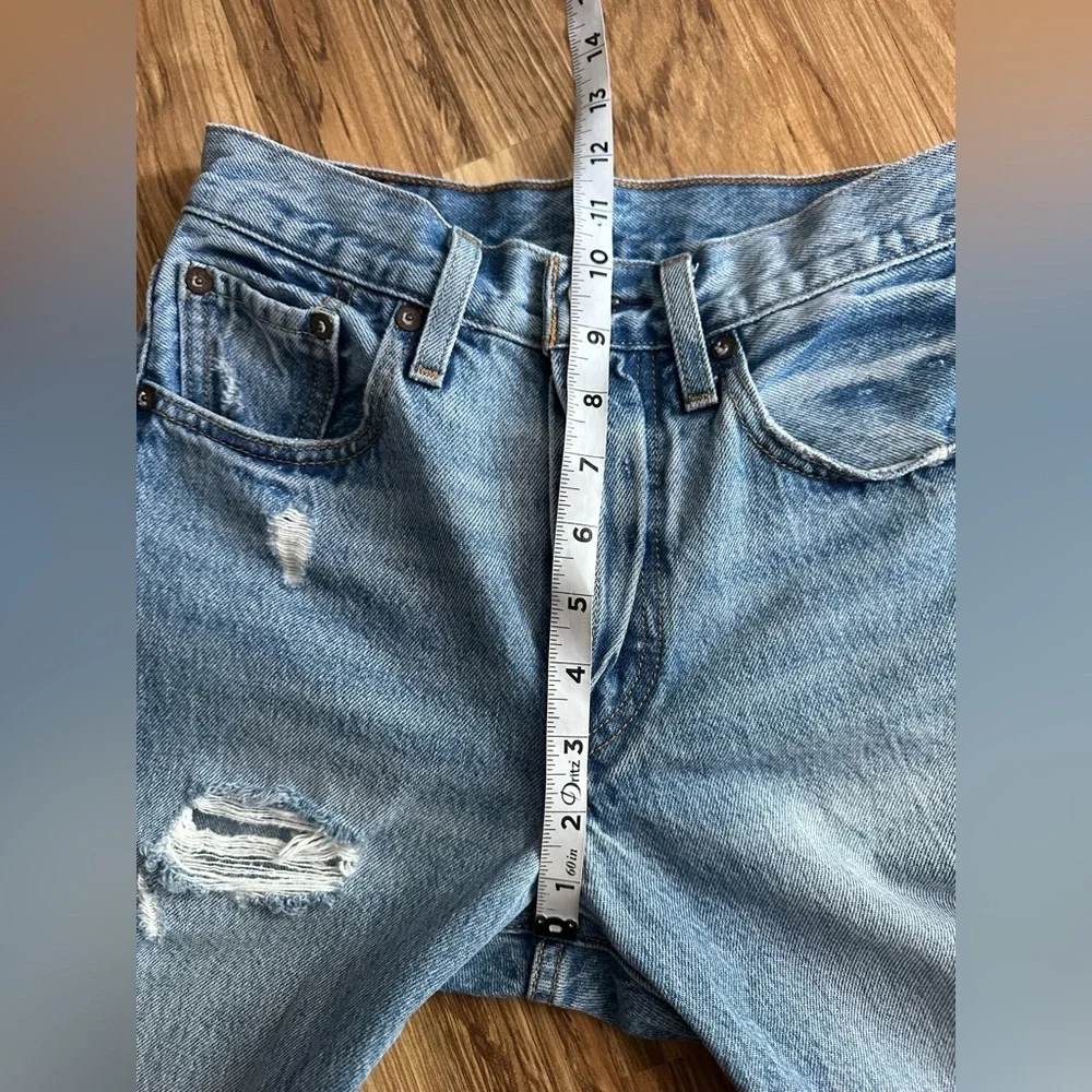 Levi’s 501 Skinny Jeans Women’s Size W24 L28 Light Blue Distressed Button Fly